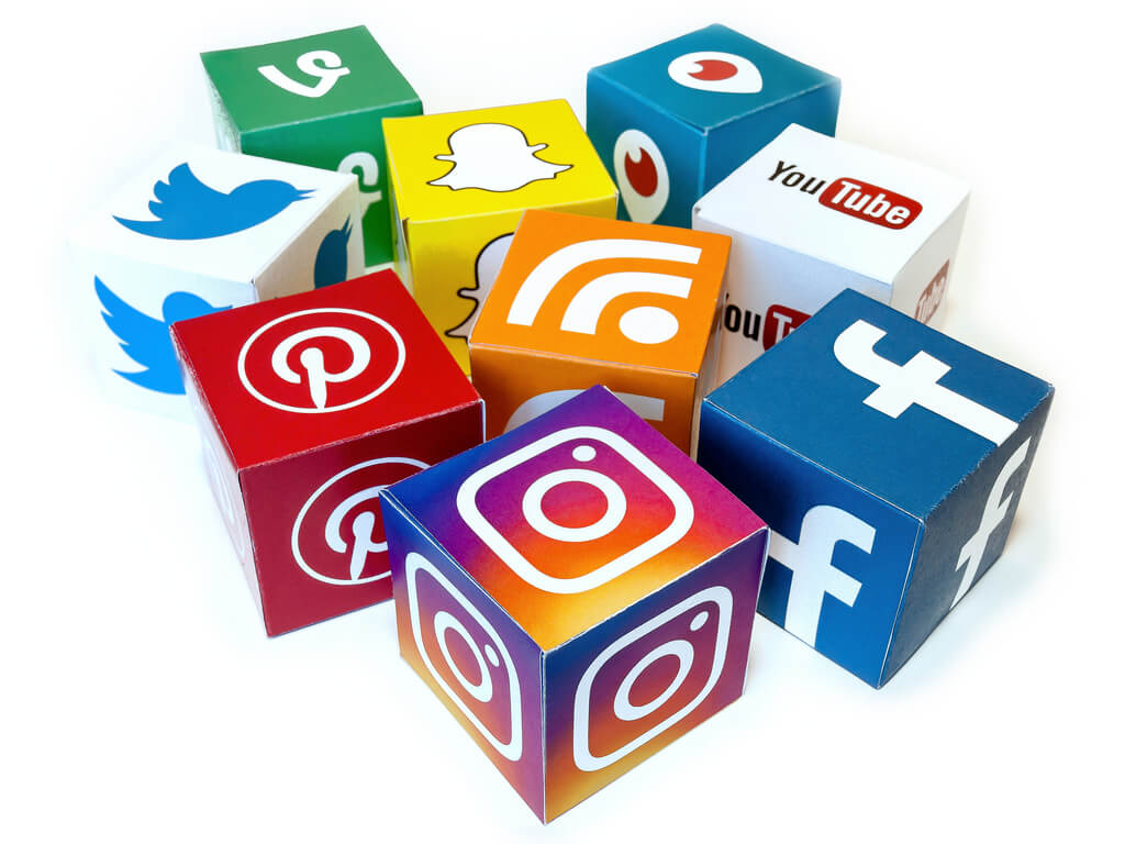 Interact with your guests on Social Media in order to gain greater online visibility and therefore increase direct bookings. Main social media networks